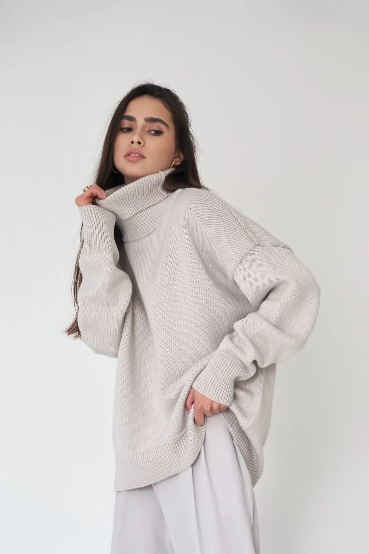 Aurelia – Maglione Oversize a Collo Alto